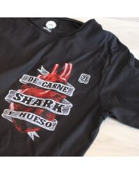 Camiseta Shark corazón negra